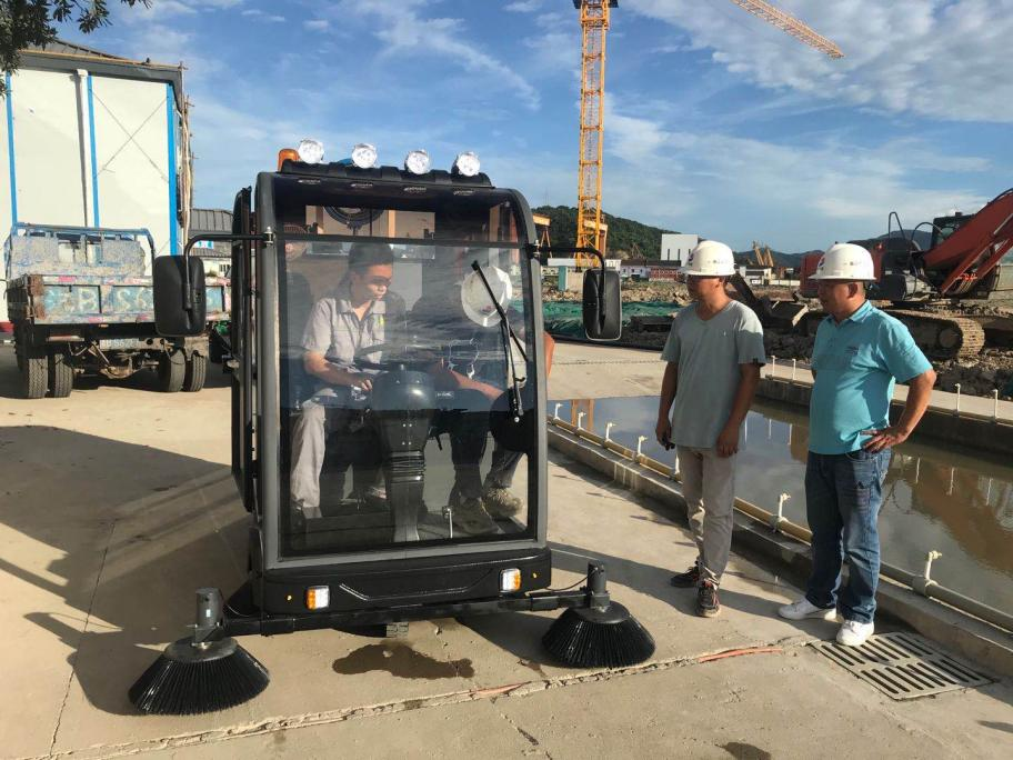 黔东龙泉市清扫车